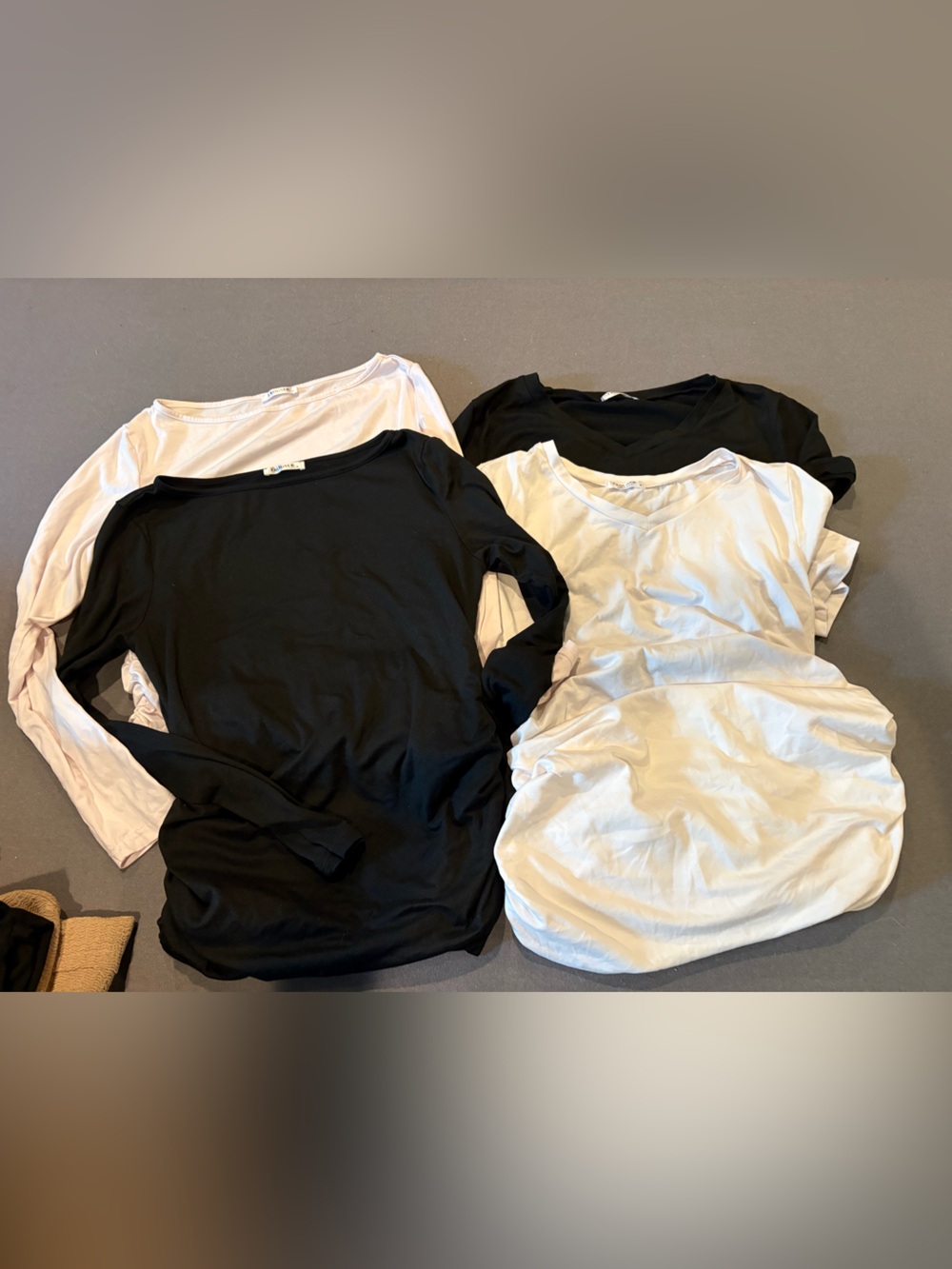 Lot of Women’s Maternity- 4 Tops, 4 Pants